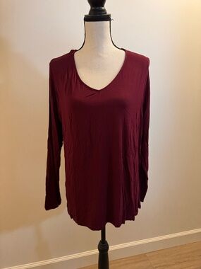 Ava & Viv V-Neck Long Sleeve Top - Burgundy